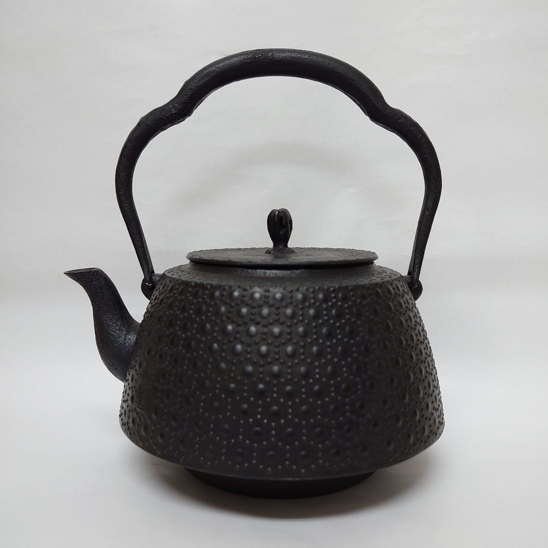 南部鉄器 鉄瓶 | 九重型 亀甲 | 1.2L | 薫山工房