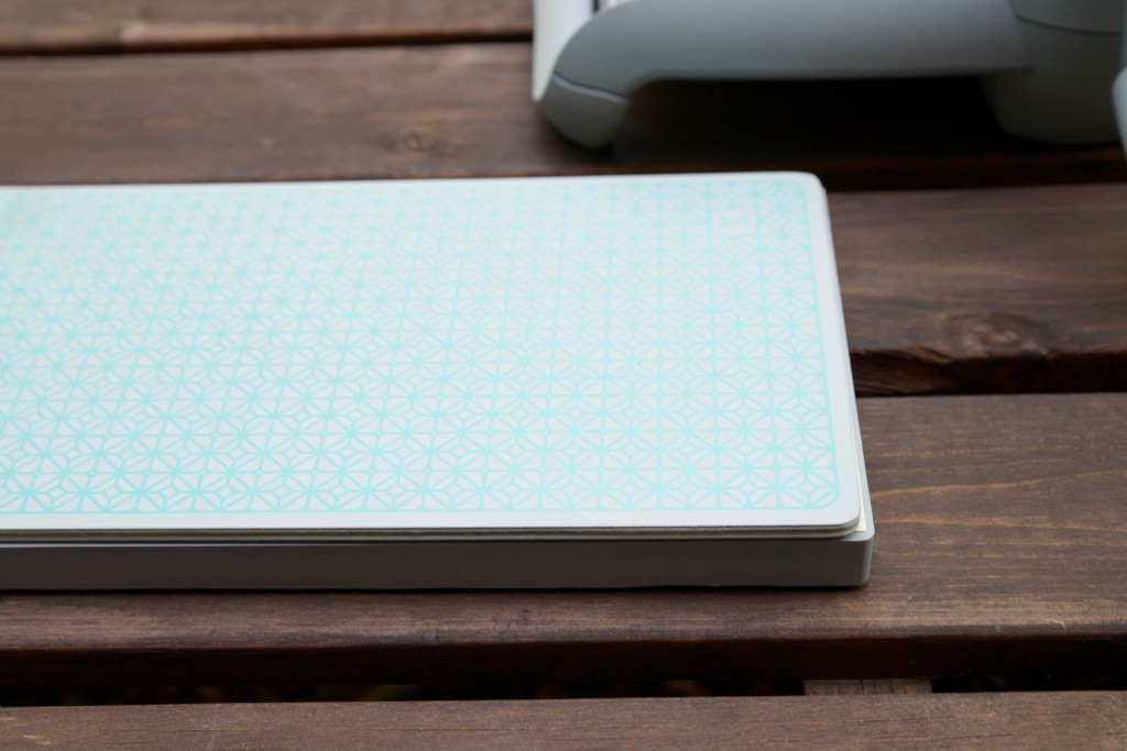 ダイカットマシンの「エボリューション」を購入しました | jittodesign