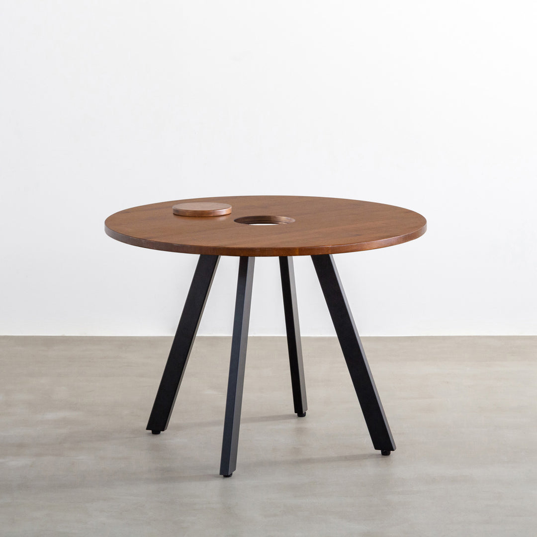 子猫のコーチャン様専用 アイアン 大理石 丸テーブル ガーデニング