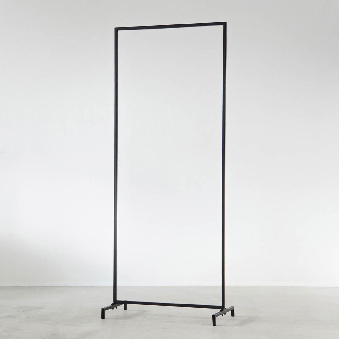 アイアンフレーム ハンガーラック – KANADEMONO