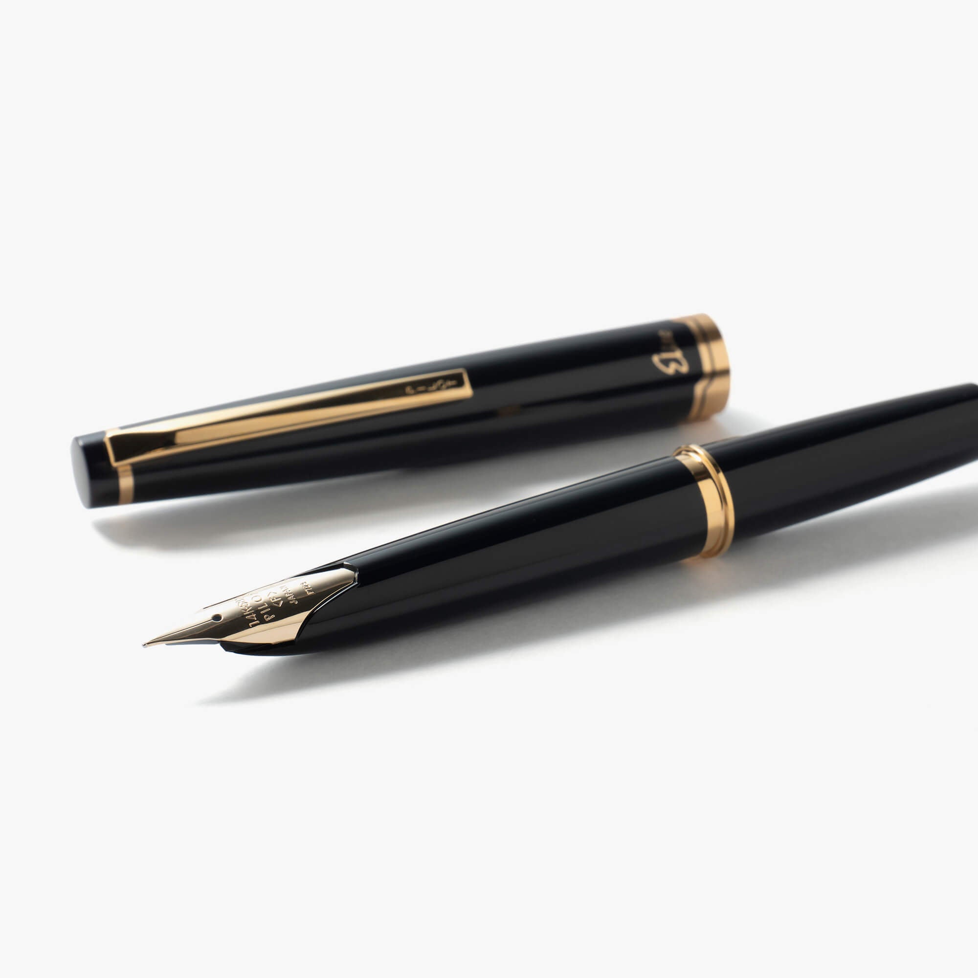 PILOT エリート95s ボルドー 万年筆 14K M PILOT（パイロット） 万年筆