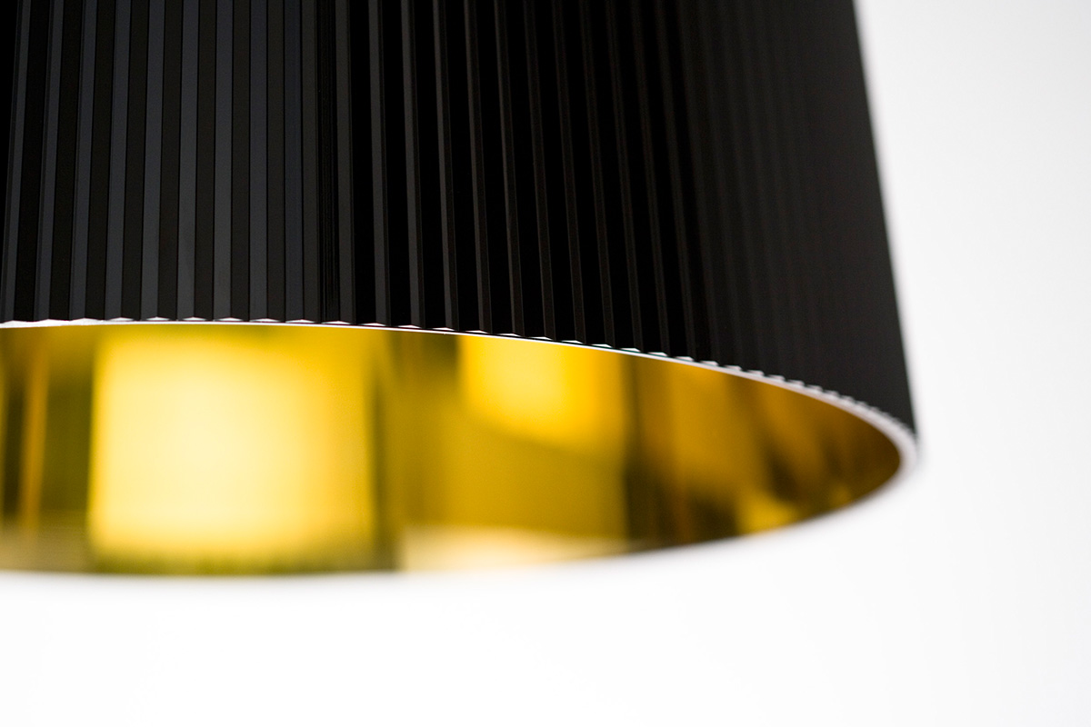 a*o様 値下げ!!イタリア製Kartellブラックxゴールド:ペンダントライト a*o