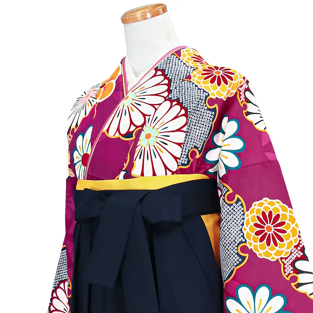 紫地に雪輪の中に鹿の子と桜の振袖・紺袴（無地） （振袖）／卒業式