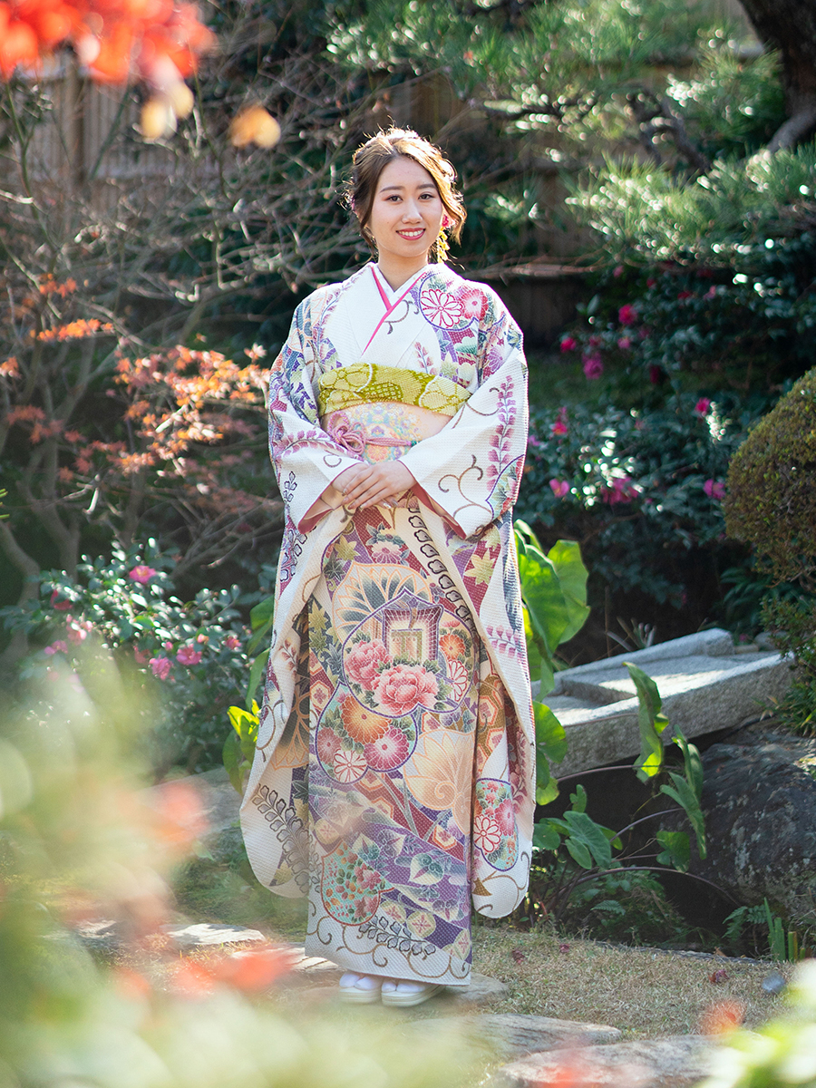 美品 藤娘きぬたや 総絞り 振袖 身丈160.5cm 裄丈64.5cm 古典 美品 藤