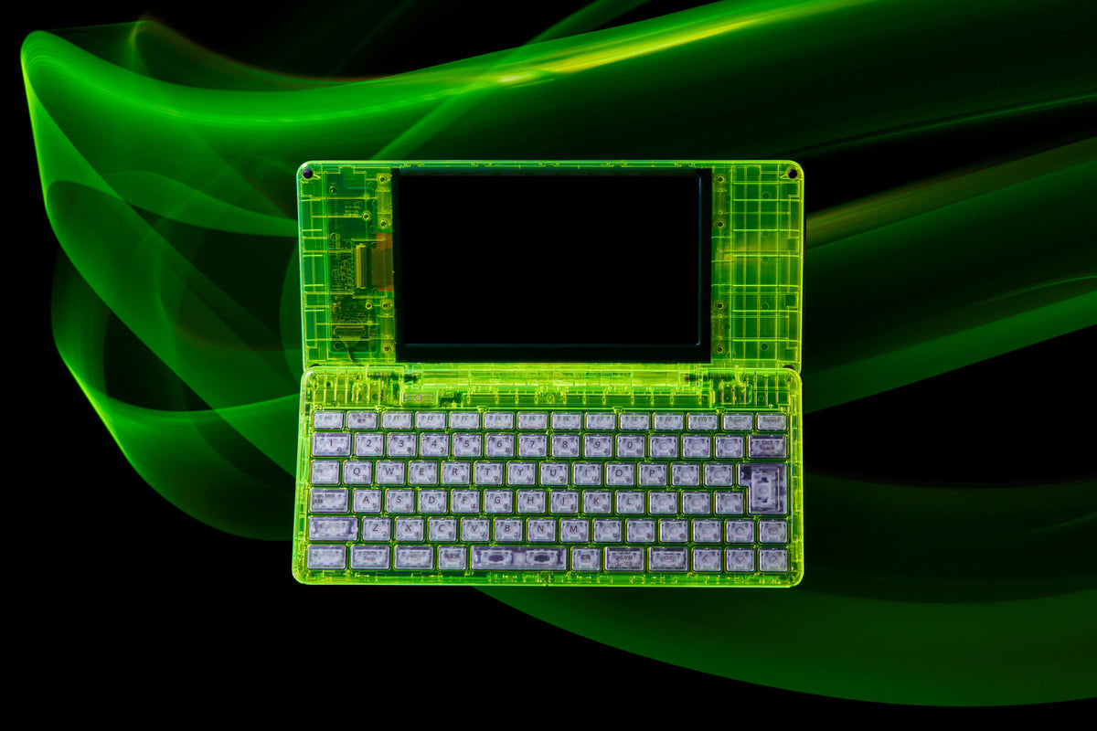 新品未開封】ポメラDM250XY Crystal Neon Yellow DM250XY_NEON2_1200x