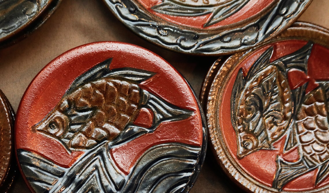 壺屋焼 赤絵魚紋壺 伝統工芸 花瓶 沖縄 やちむん 陶芸 壺 【公式通販】