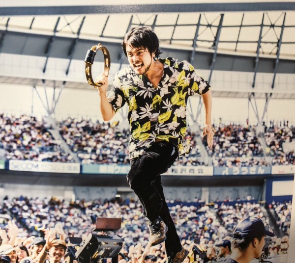 井口理の使用機材 – マイク、キーボード、ヘッドフォンなど【King Gnu