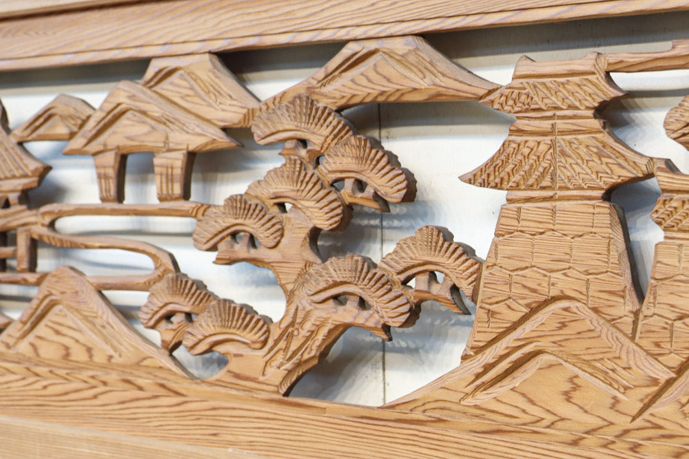 江戸末期一刀彫り高浮彫『渓流龍人物風景図』 木造彩漆金箔張る 欄間