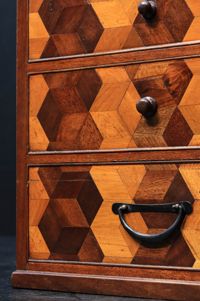 伝統工芸品！高級【箱根寄木細工・五つ引出し・小箪笥】小引出5杯