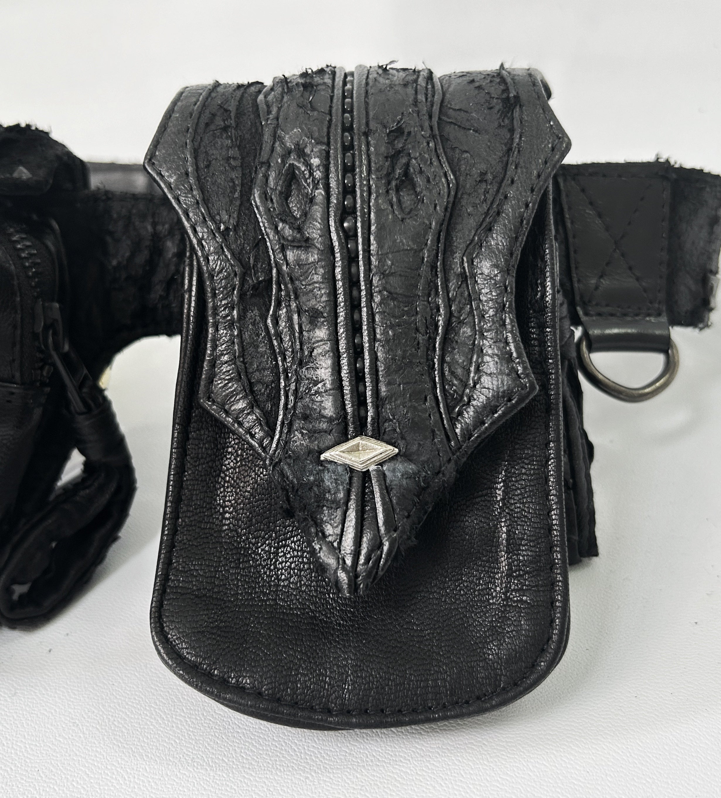 KMRii ケムリ wasit pouch python KMRii wasit pouch python ”初期