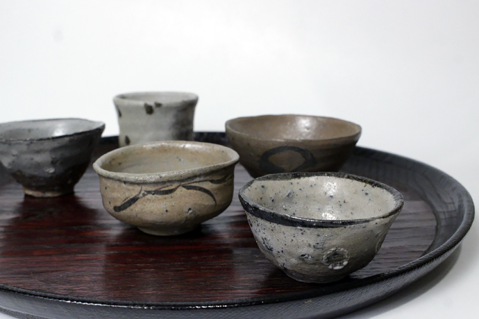 □唐津焼 丸田宗彦 斑唐津彫ぐい呑 共箱、共布、栞揃い #ぐい呑み #丸田 【