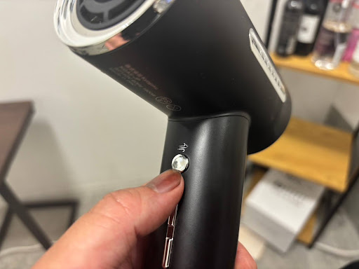 速乾】ドライヤーで髪がすぐ乾く！思わず触りたくなる最上級のツヤ髪へ