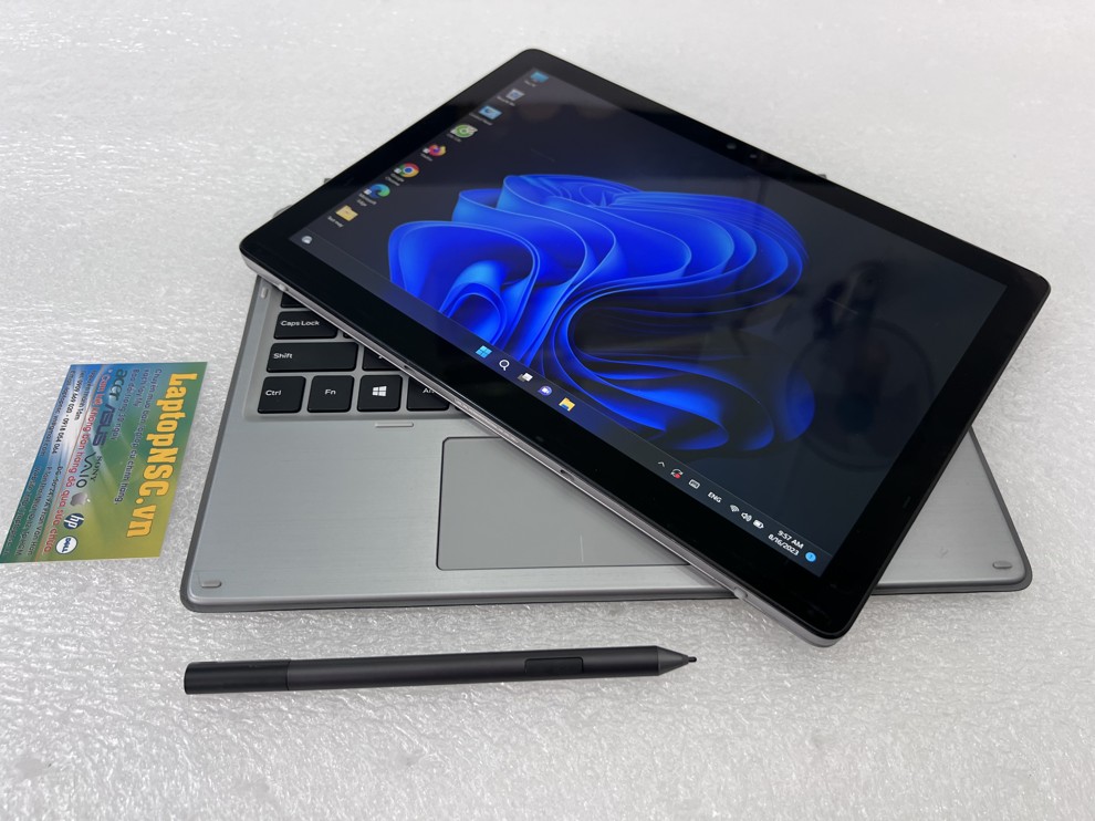 2-in-1 Laptop I5 10th Gen Dell Latitude 7210 2-in-1 Ricondizionato