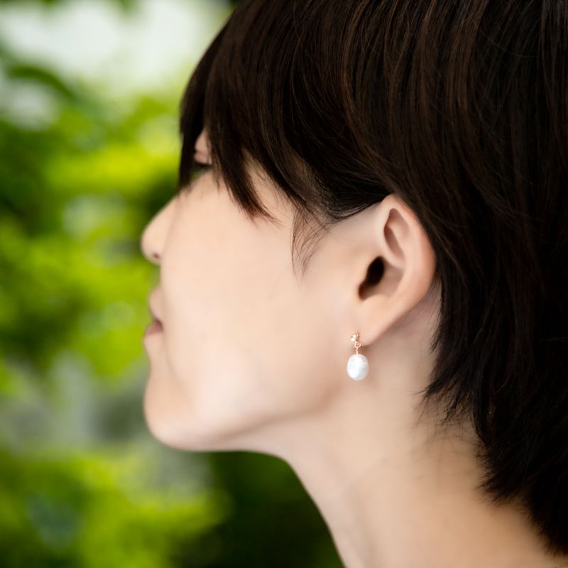 新価格】バロックパールピアス（ゴールド）（ホワイト/グレー