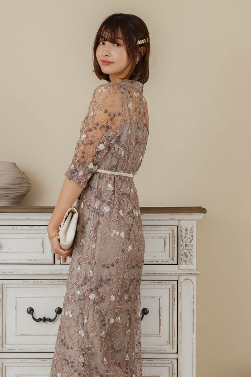 スモークピンクのアンティーク刺繍ドレス | Dorry doll | M | 結婚式