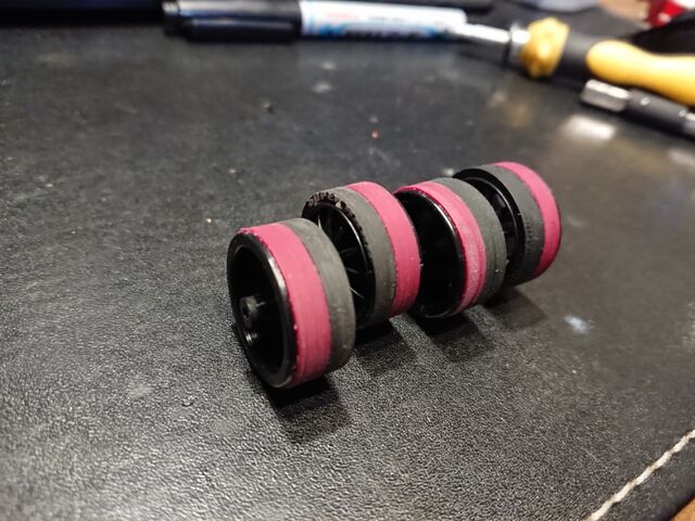 ミニ四駆、ハイブリッドタイヤ、お作り致します。 ミニ四駆