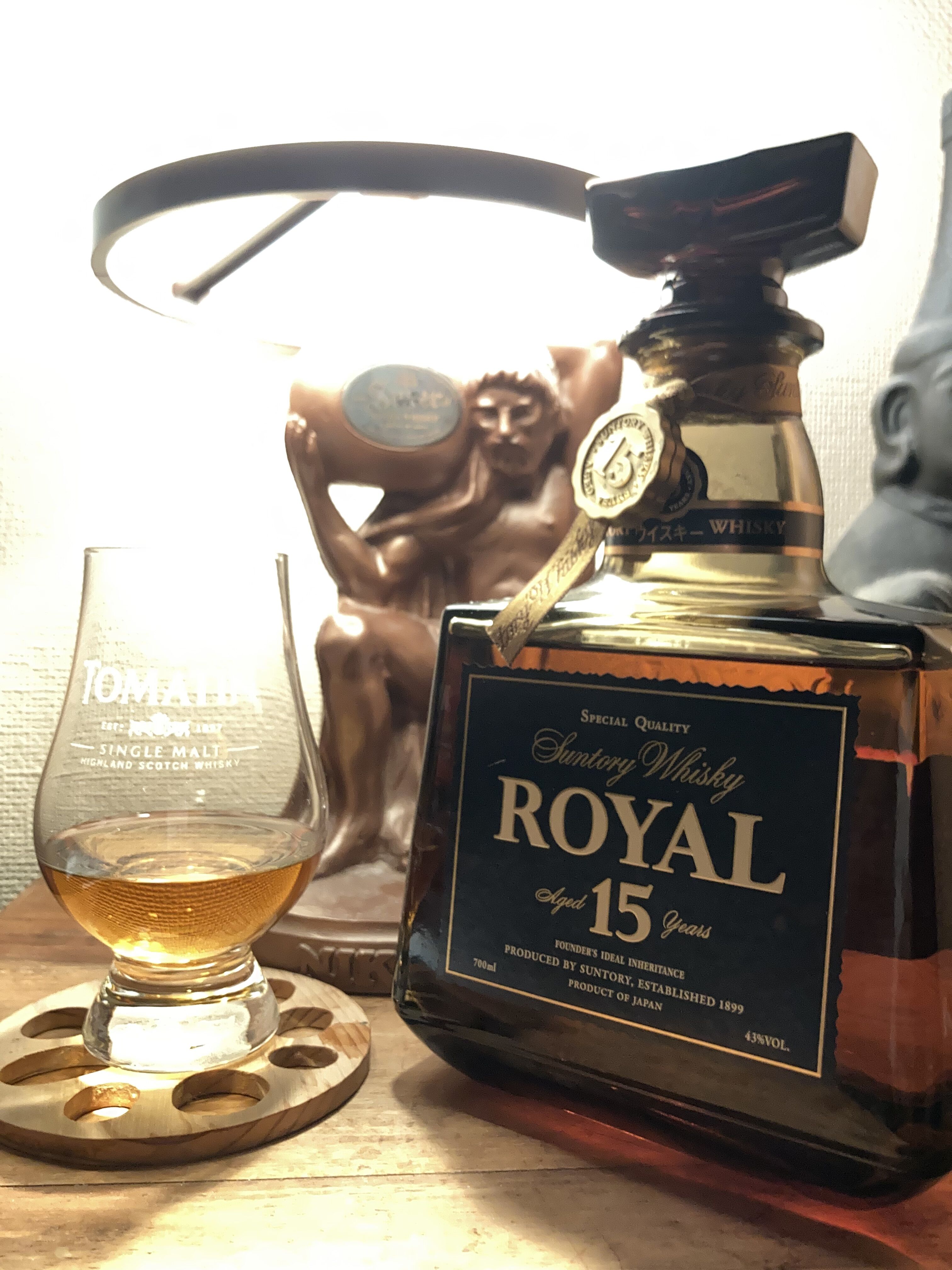 未開栓サントリー ウィスキー 600ml ローヤル 15年 干支ボトル 卯