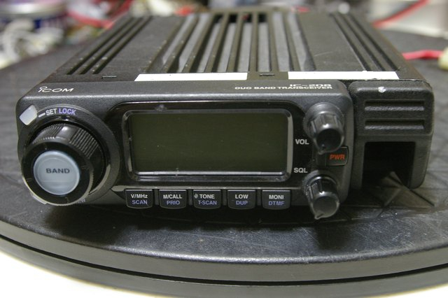 アイコム IC-208 新スプリアス適合 20W/20W 144/430 セパレート付