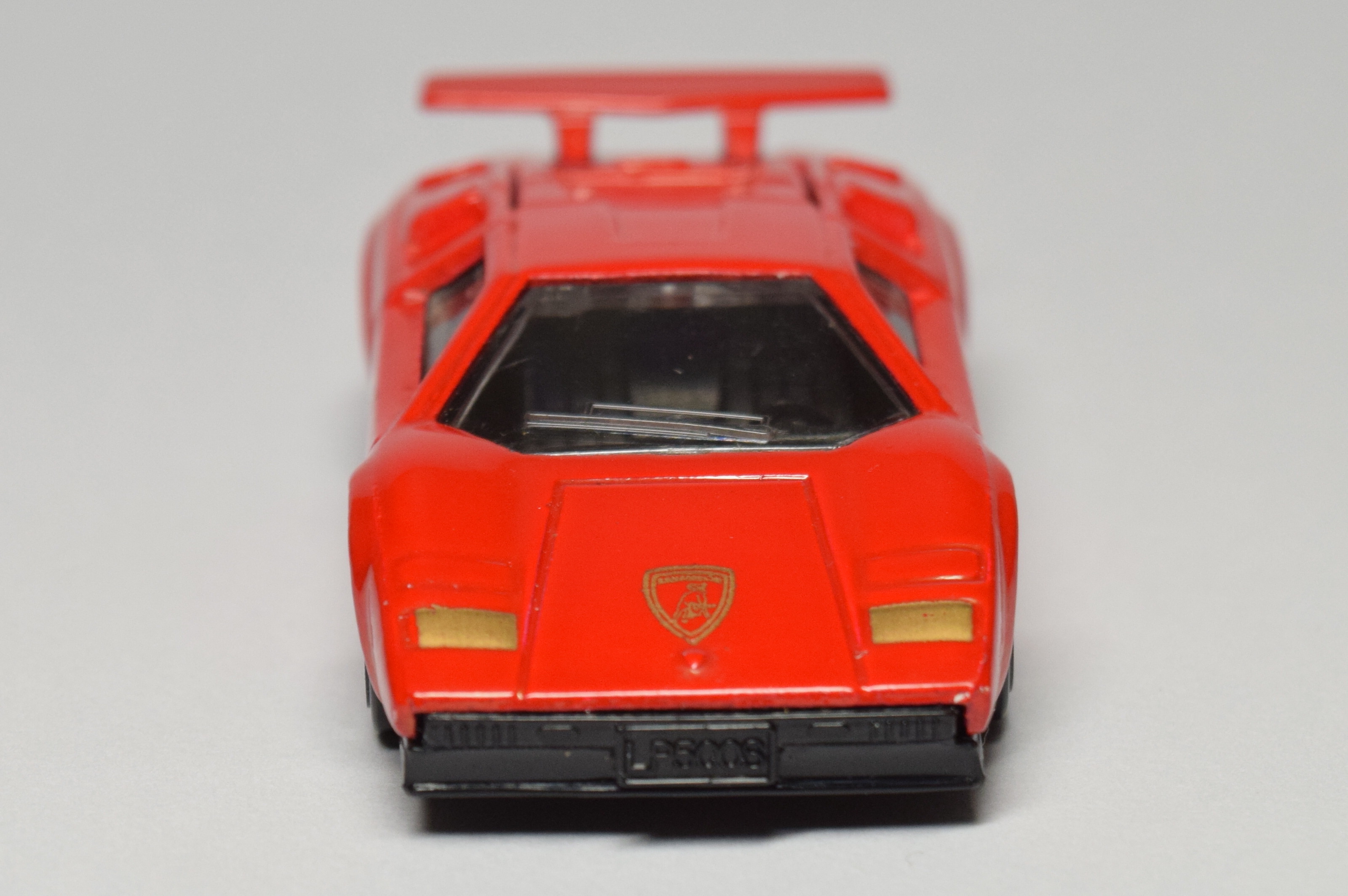 絶版トミカ紹介】No.92 ランボルギーニ カウンタック LP500S（日本製