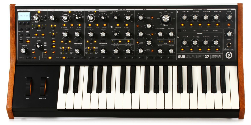 Moog SUB 37 アナログシンセサイザー 37鍵 Moog SUB 37 アナログ