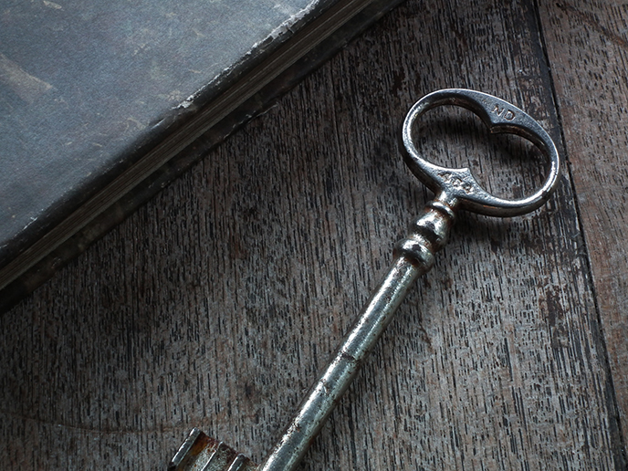 古民具 古鉄 古い錠前 鍵 2点 V R8682 古民具 古鉄 古い錠前 鍵 2点 V