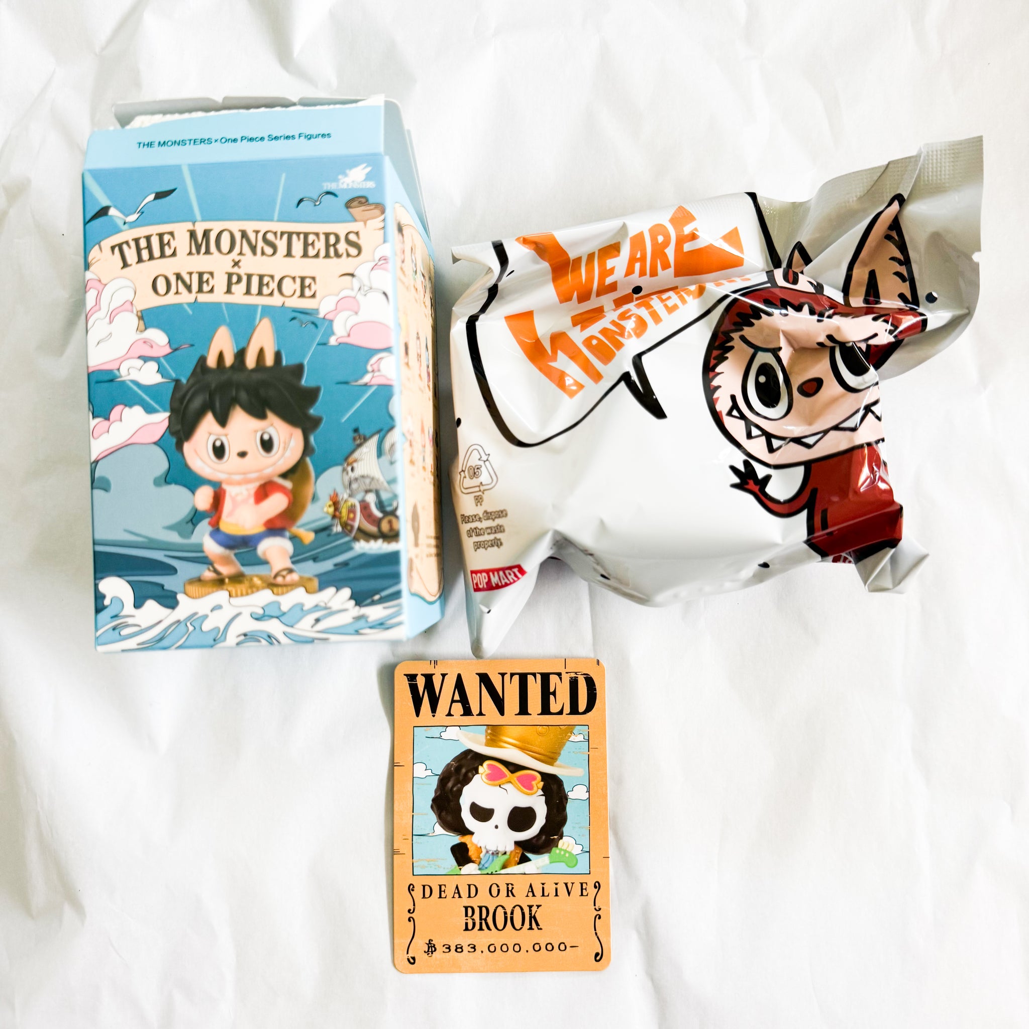 POP トップ MART THE MONSTERS ONE PIECE (日本未発売) POP MART