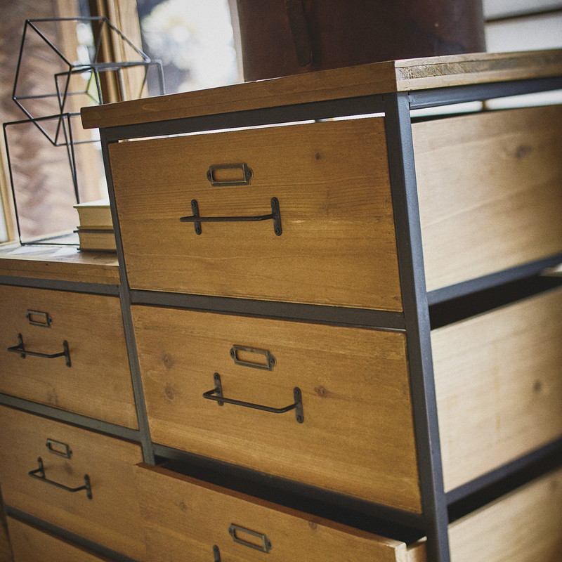 木製ヘリンボーンパターンチェスト 木製ヘリンボーンパターンチェスト