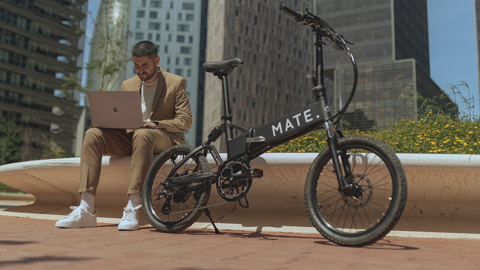 街乗りに特化したスタイリッシュなe-BIKE〈MATE CITY〉登場 – MATE
