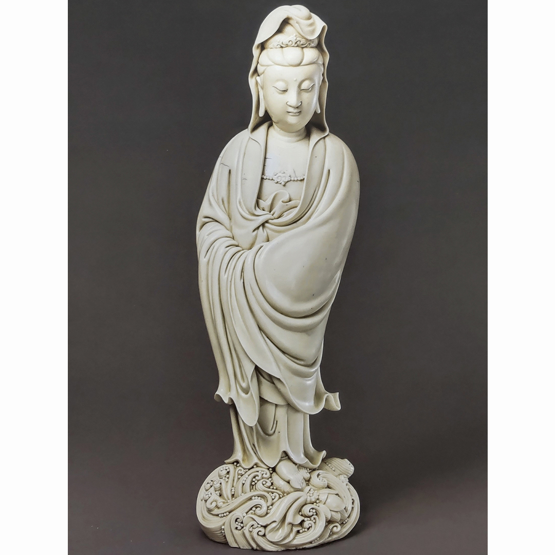 中国大明成化年製哥窯白磁金糸鉄線氷裂文瓶MR7931E