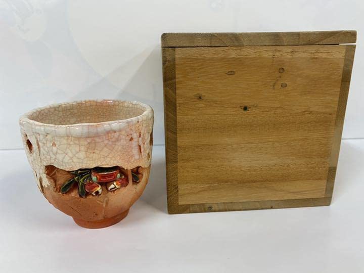 楽山焼 天神蟹精密彫 古美術品 湯呑み ぐい呑み 楽山焼 天神蟹精密彫