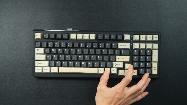 Amazon | YUNZII YZ98 99 キー メカニカル キーボード ガスケット搭載