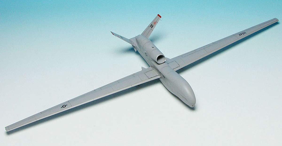 Amazon | プラッツ 1/72 無人偵察機RQ-4B グローバルホーク プラモデル