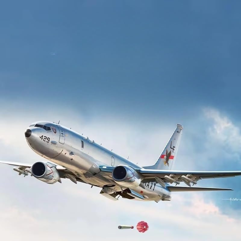 アカデミー 1/144 P-8A 対潜哨戒機 （完成品） Academy 1/144 scale P