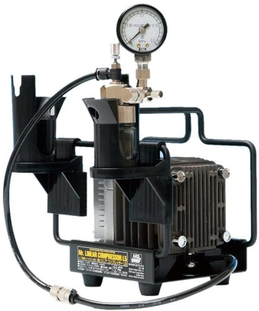 クレオスMR.HOBBY リニアコンプレッサーL5 & タミヤ ペイントブース