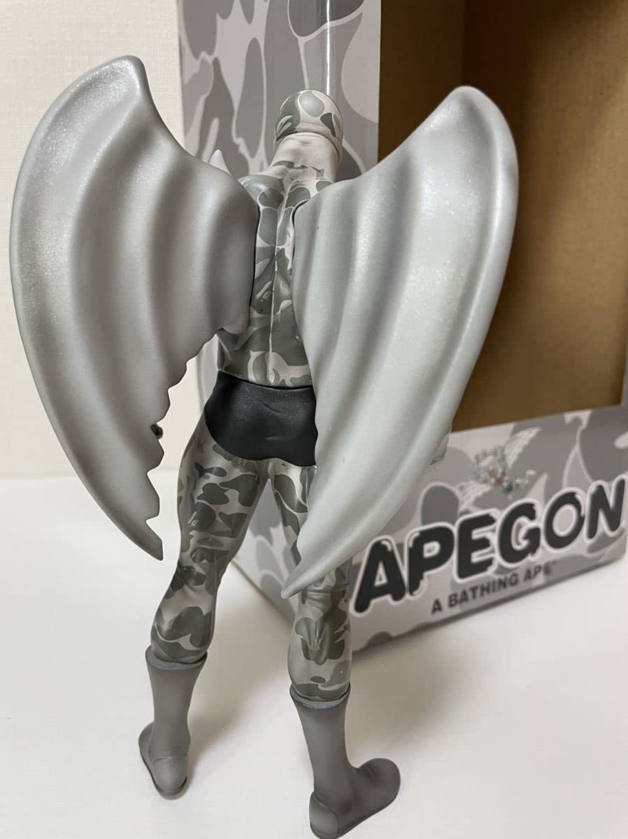 キン肉マン A BATHING APE APEGON エイプゴン フィギュア キン肉マン A