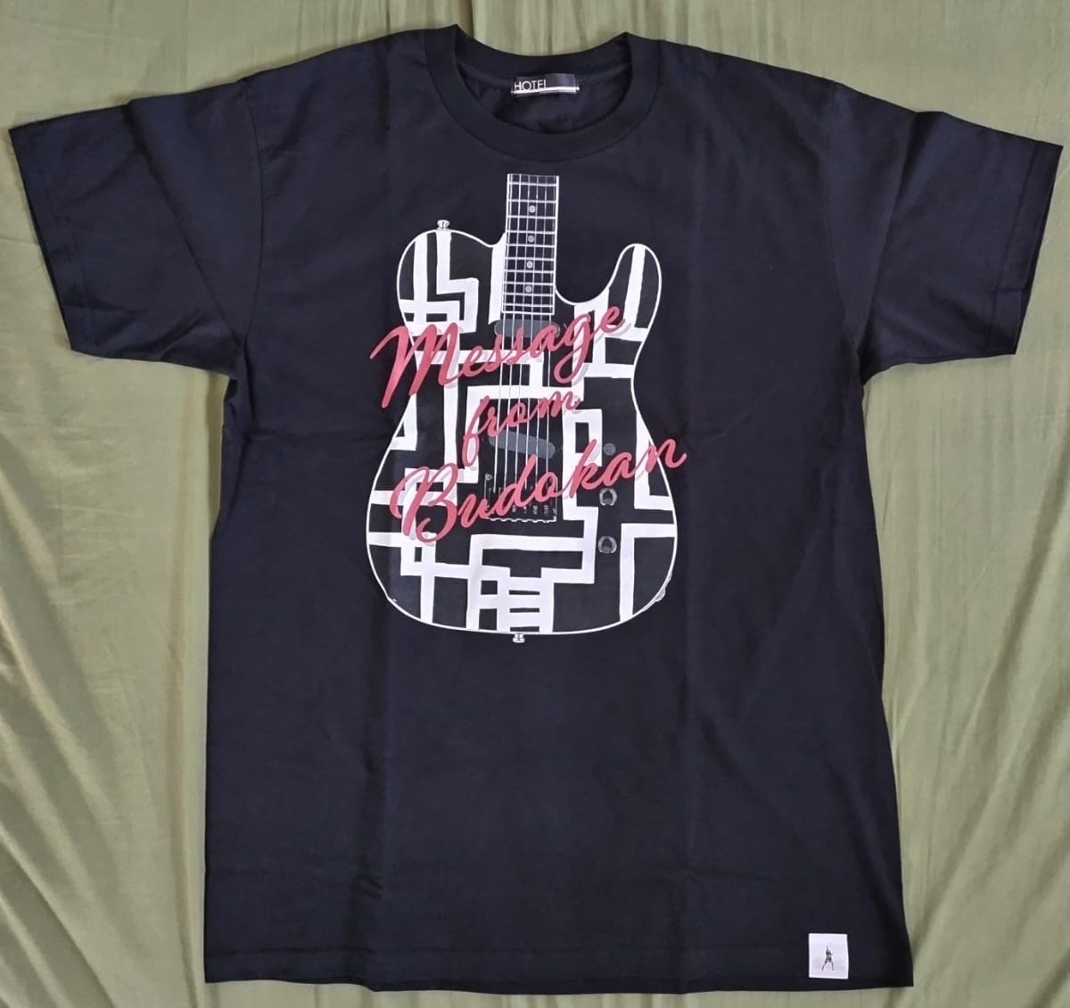 布袋寅泰 グッズ 長袖シャツ① Amazon.co.jp: 布袋寅泰 40周年 武道館