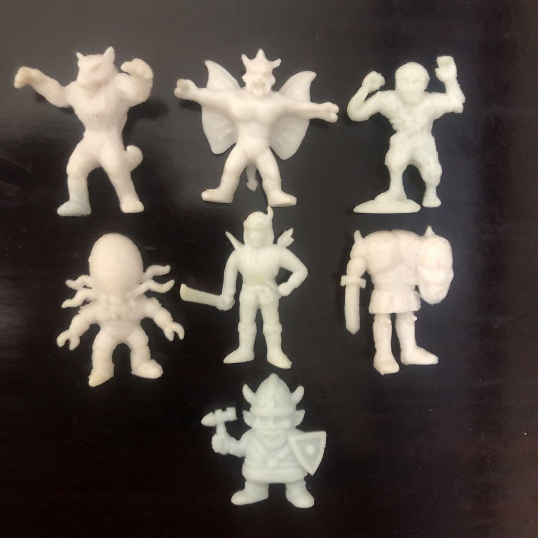 ネクロスの要塞1弾アマゾン未開封消しゴム