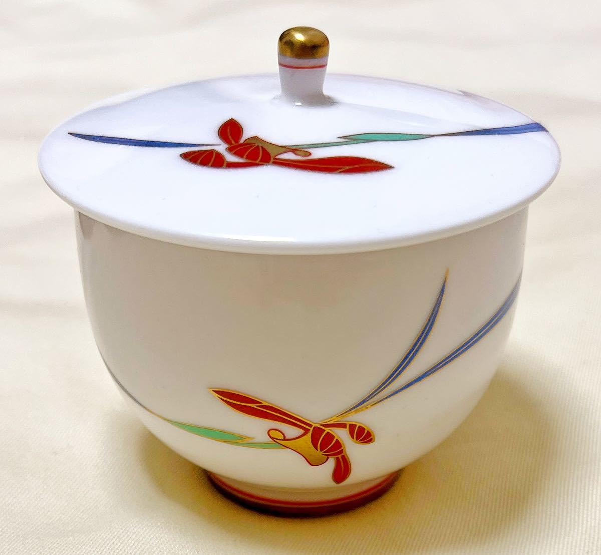 Amazon | 有田焼 香蘭社 金彩 菖蒲 蘭柄 蓋付湯呑5客セット 品 | ノー
