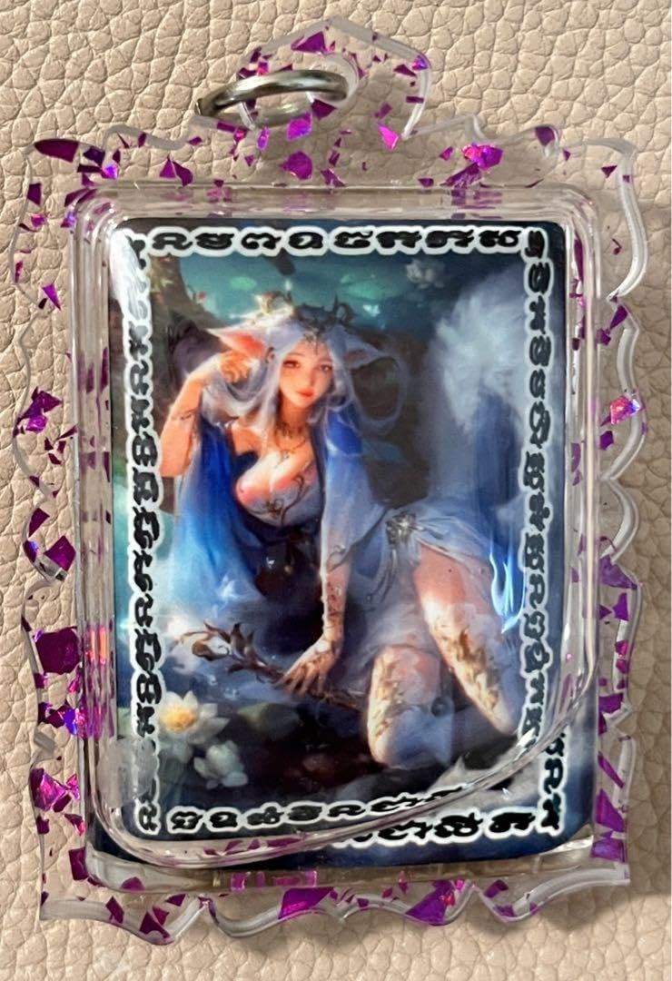 Amazon.co.jp: タイのお守りプラクルアン 九尾の狐 恋愛、良縁、金運