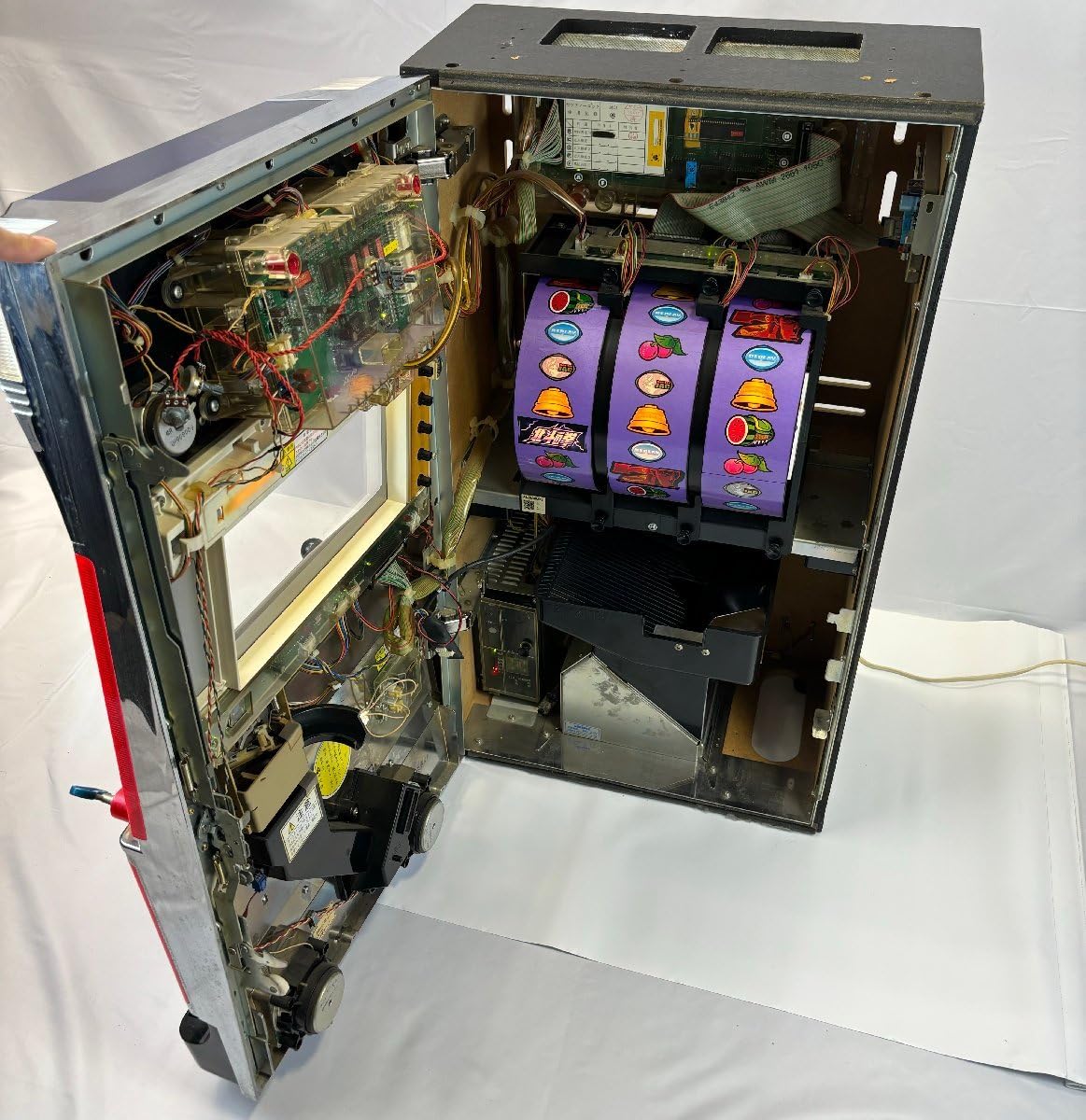 引き取り限定】パチスロ 4号機 初代北斗の拳(ユリアパネル) 実機