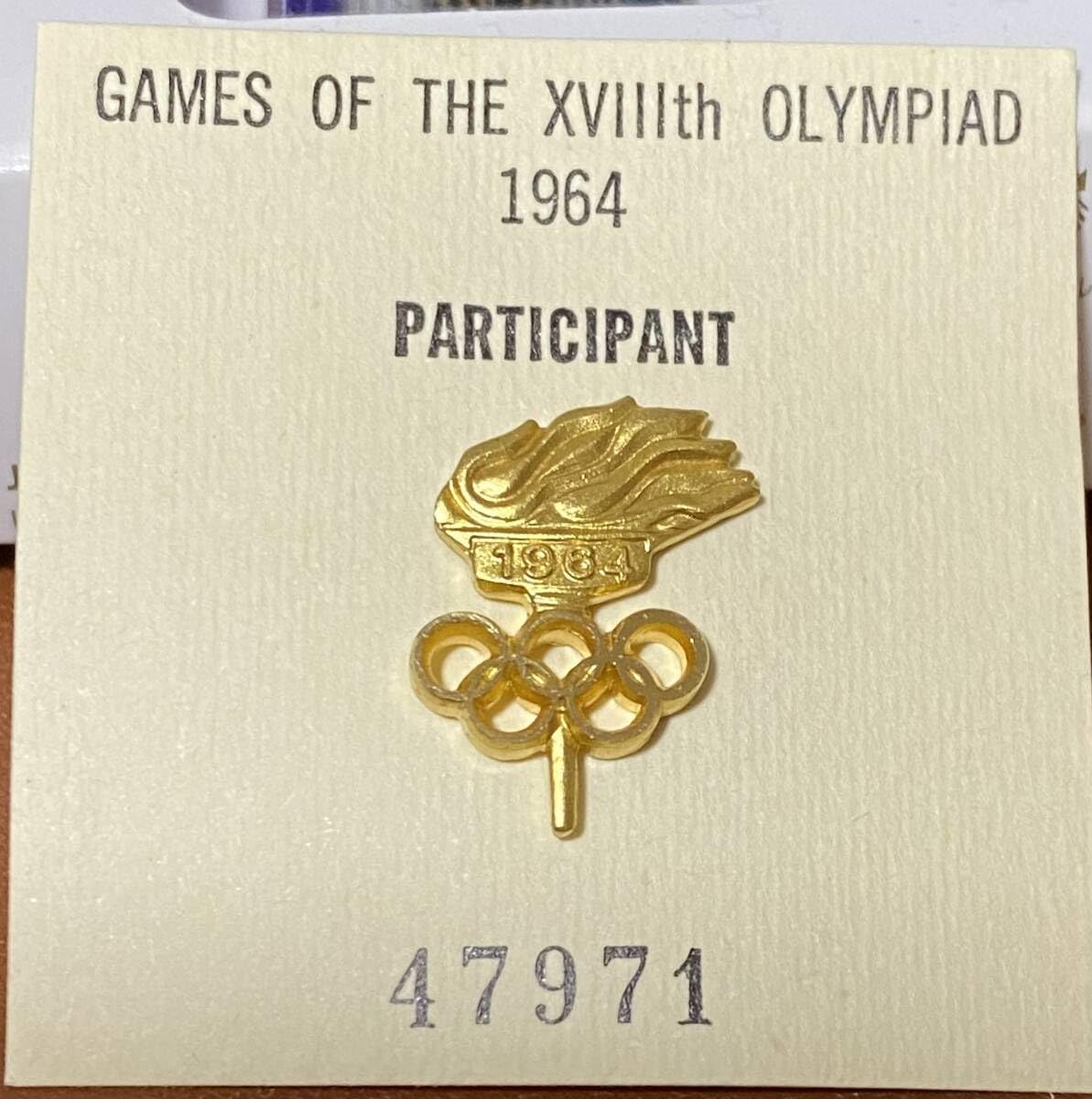ムー 1964年東京オリンピックの公式ピンバッチ（8カ国) Amazon | 1964