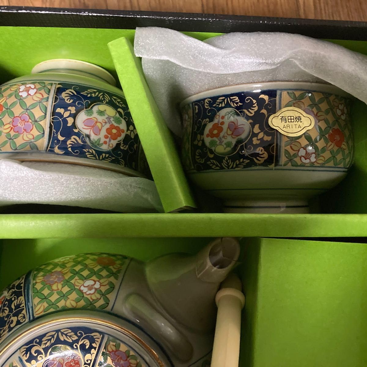 2272 有田焼 瑞窯 茶器セット 急須1客 湯呑蓋付5客 金彩 【公式通販】