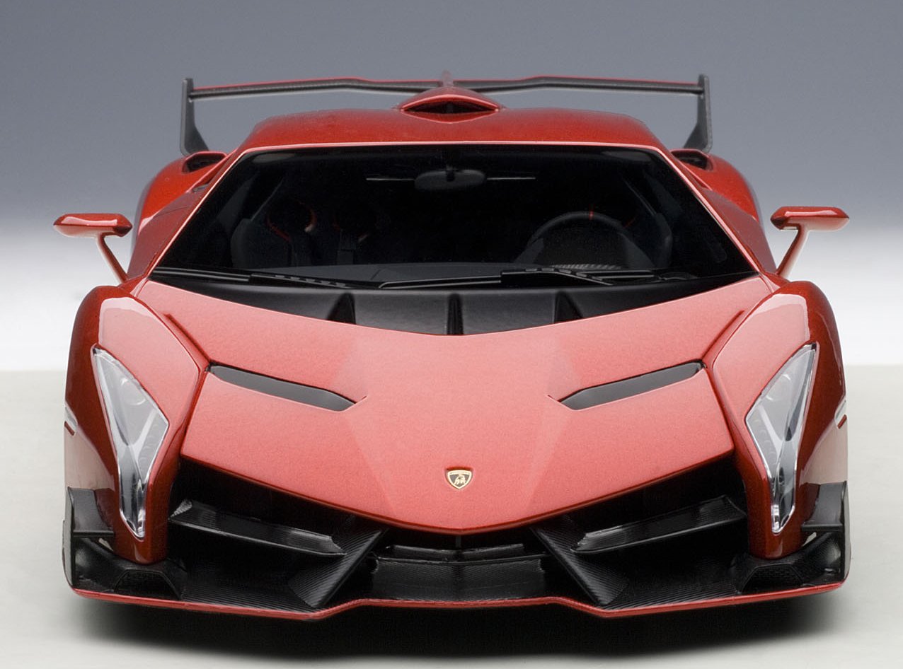 も*こ様 レア！オートアート 1/18 ランボ ヴェネーノ（Mレッド