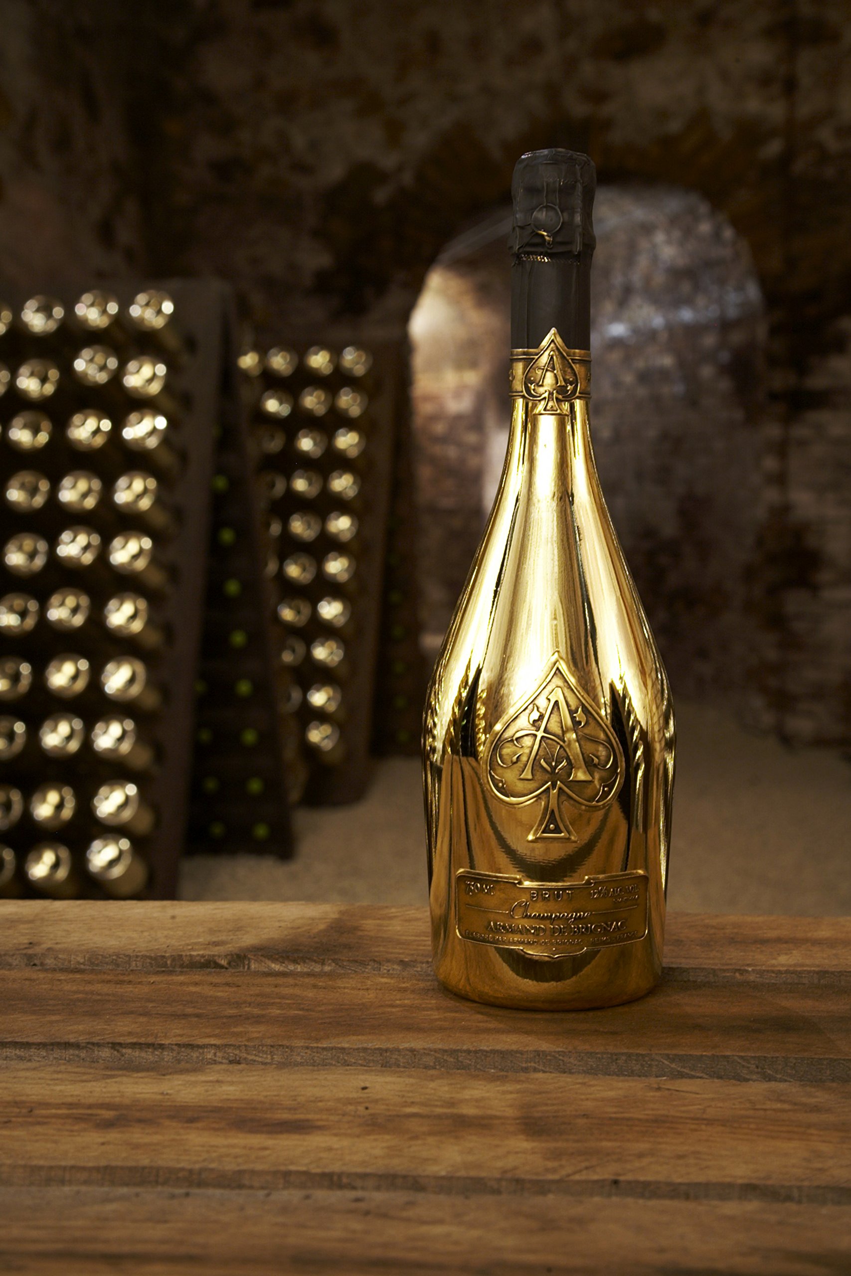 Amazon.co.jp: アルマン ド ブリニャック ブリュット ゴールド