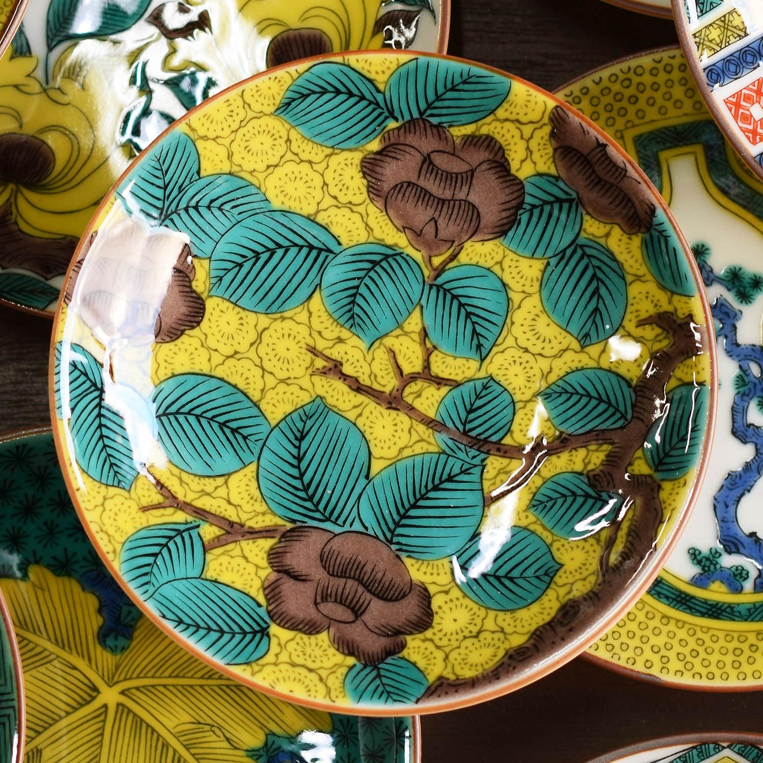 Amazon | 和座の蔵 お皿 おしゃれ 九谷焼 名品 豆皿 古九谷青手椿図