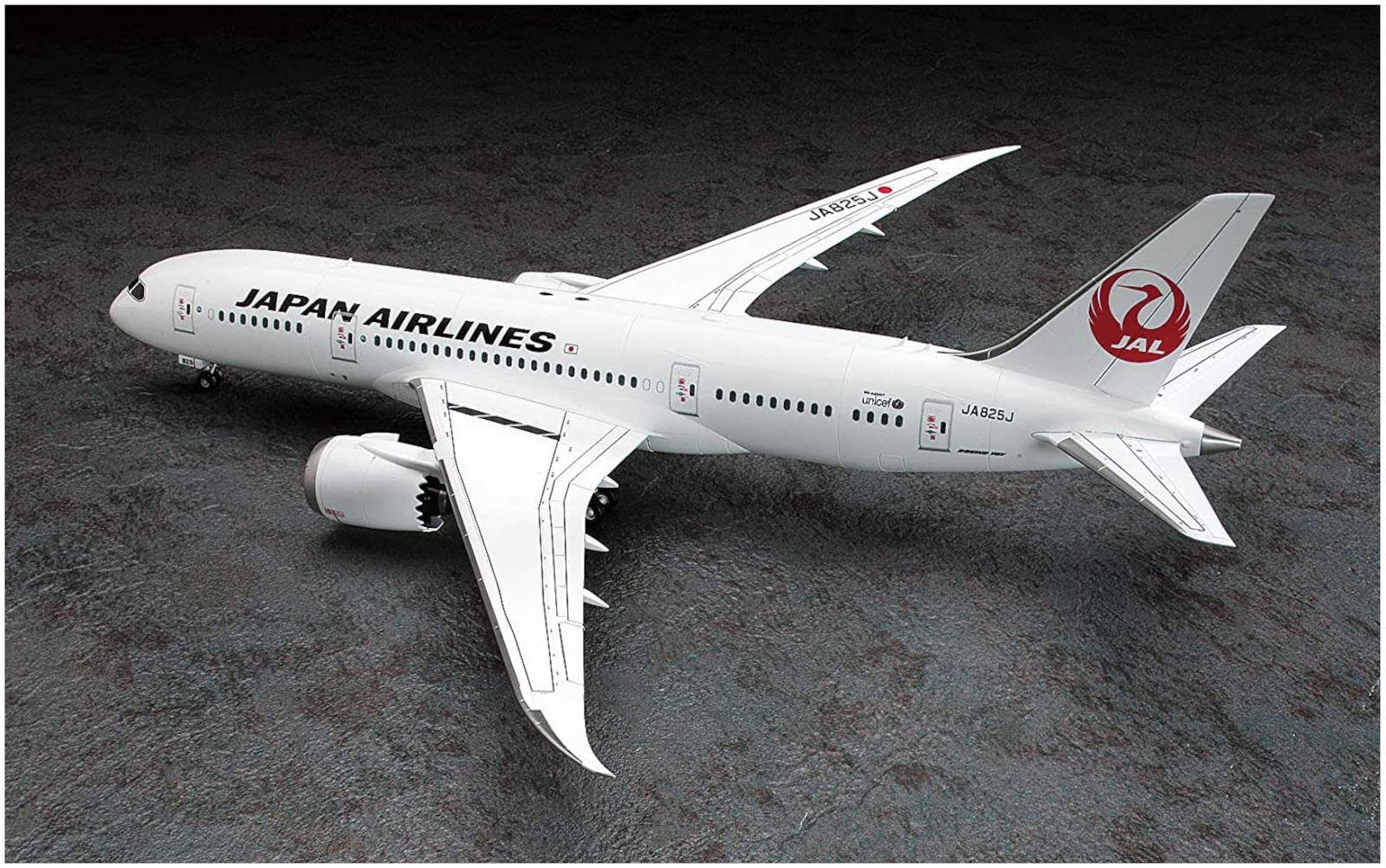 日本航空 Boeing 787-9 JAL 1/200 ボーイング787-9 Amazon.com