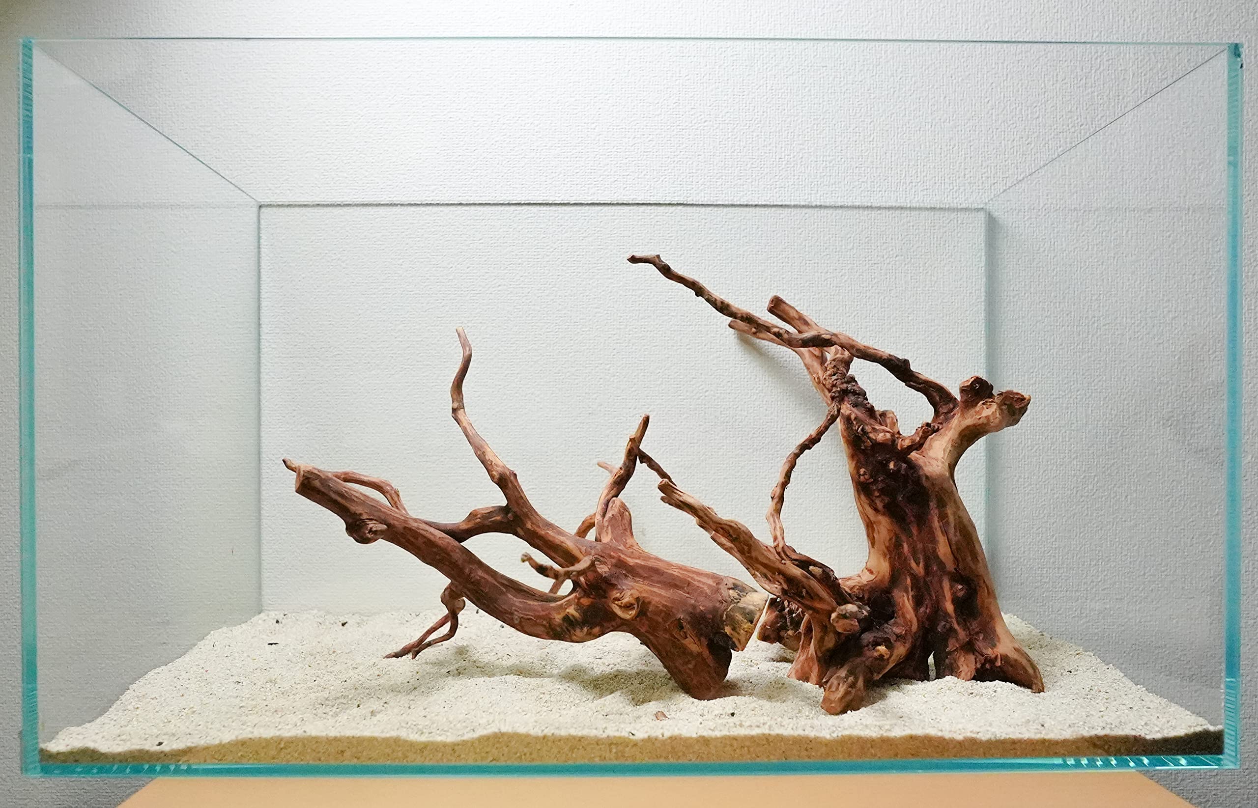 水槽用流木レイアウト 爬虫類ゲージ。水槽。流木 。水生植物。流木