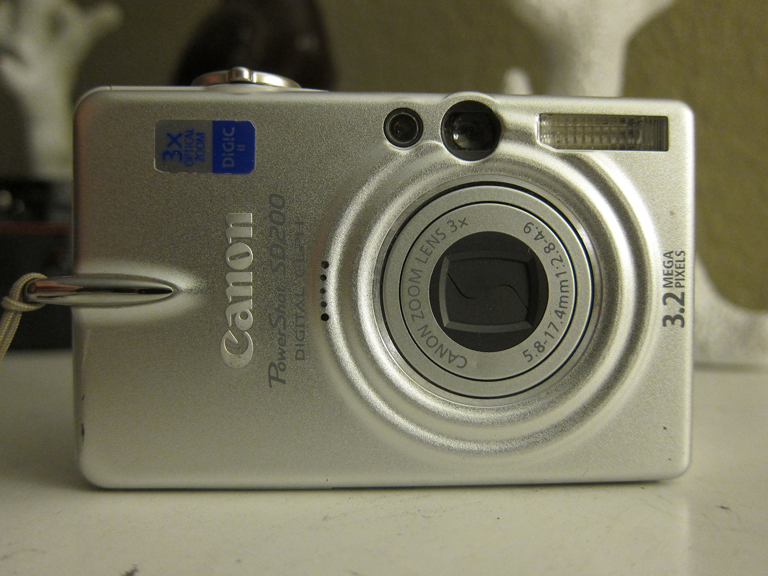 Amazon.com : Canon Powershot SD200 3.2MP Digital Elph Camera with
