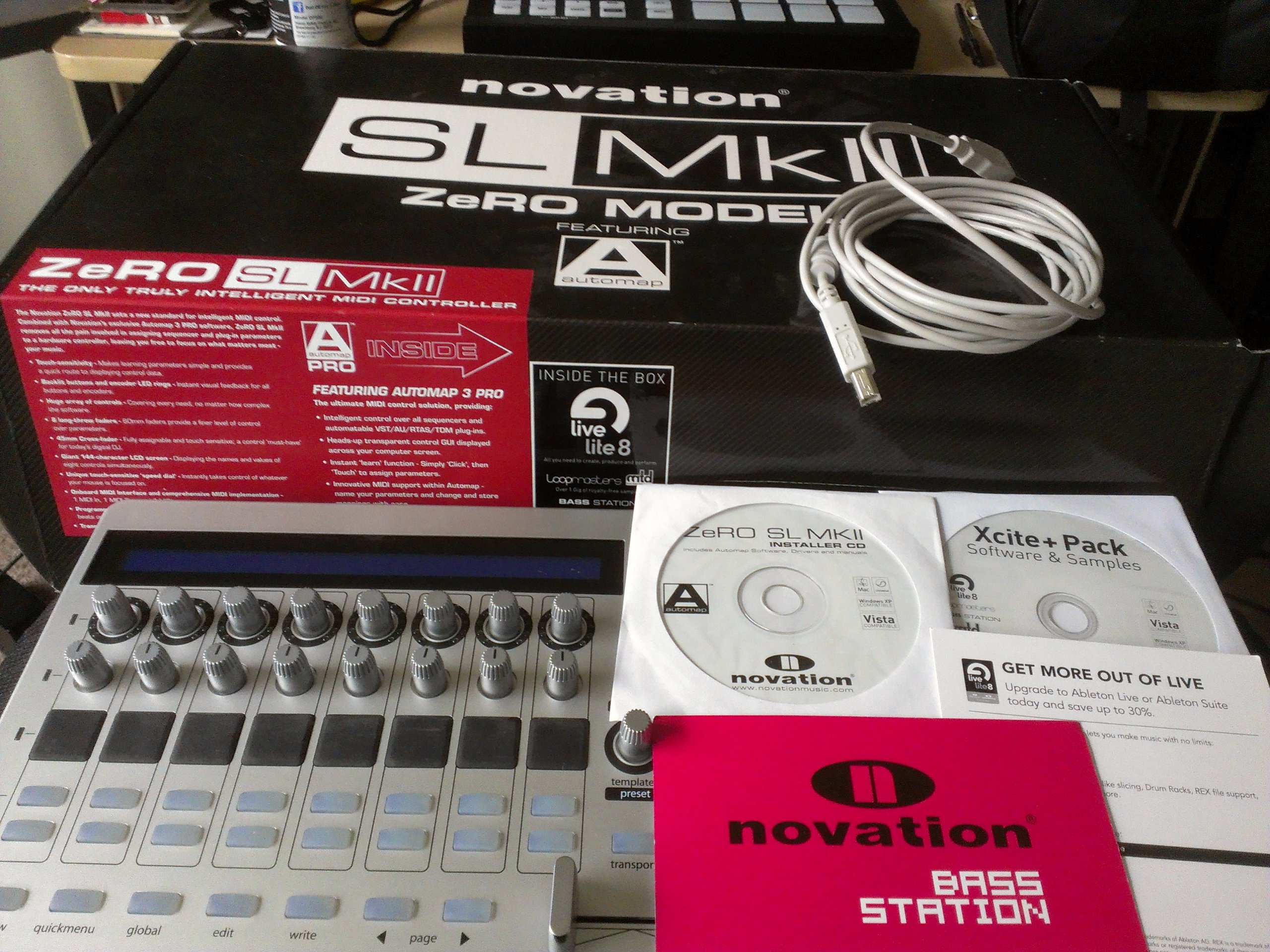 Novation ZeRO SL MkII MIDIコントローラー Novation ZeRO SL MkII