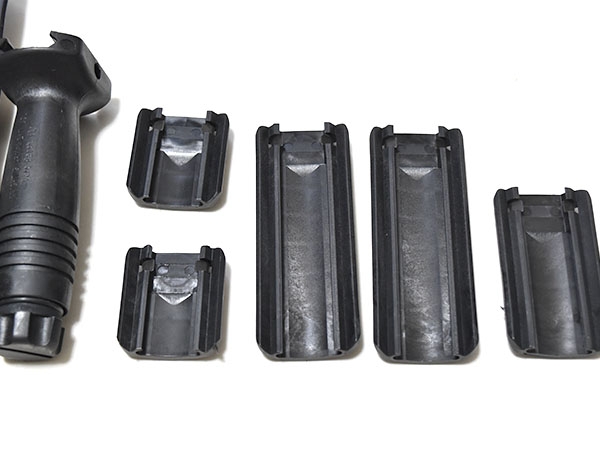 米軍実物 Knight's Amament KAC ナイツ フォアグリップ 陸軍 米軍実物